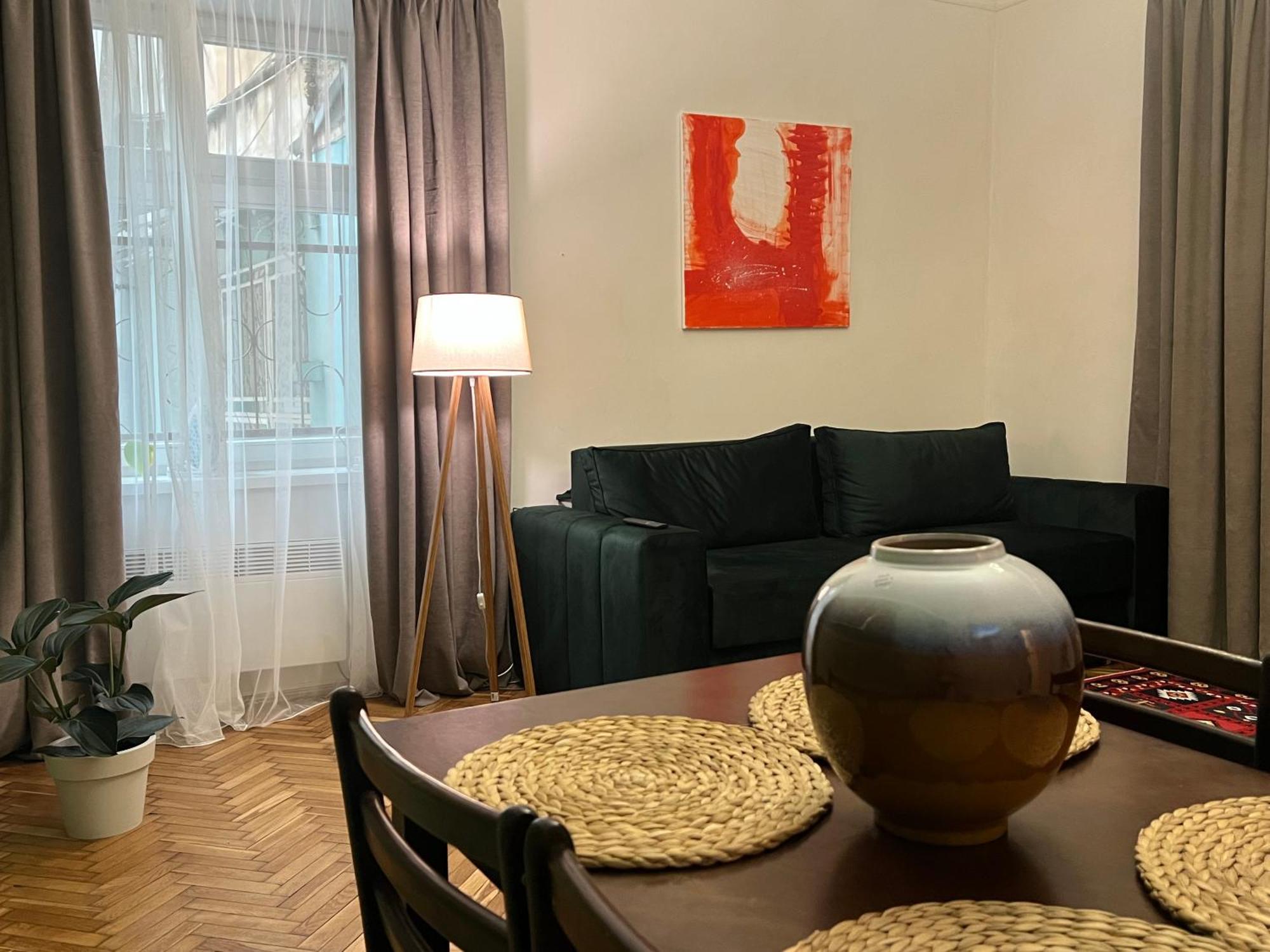 Art Apartment On Kylisha Str Lviv Exteriör bild